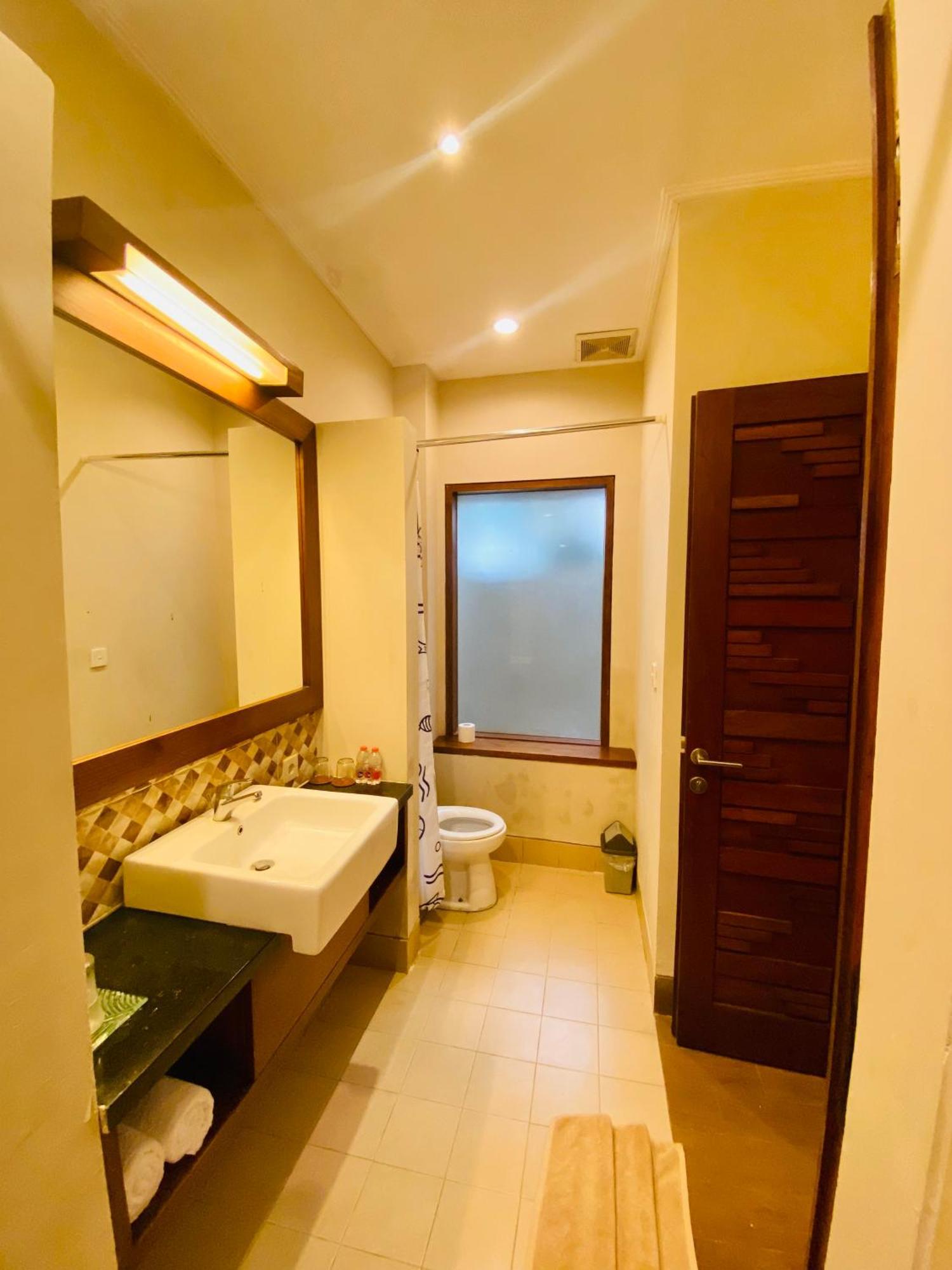 The Green Zhurga Suite Kerobokan Esterno foto