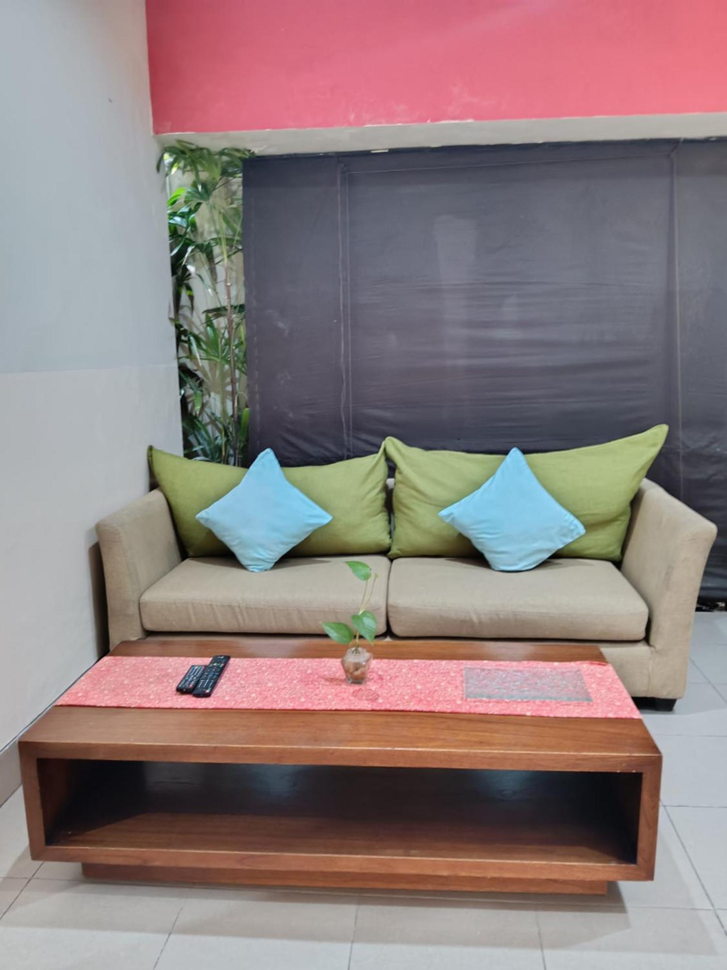 The Green Zhurga Suite Kerobokan Esterno foto