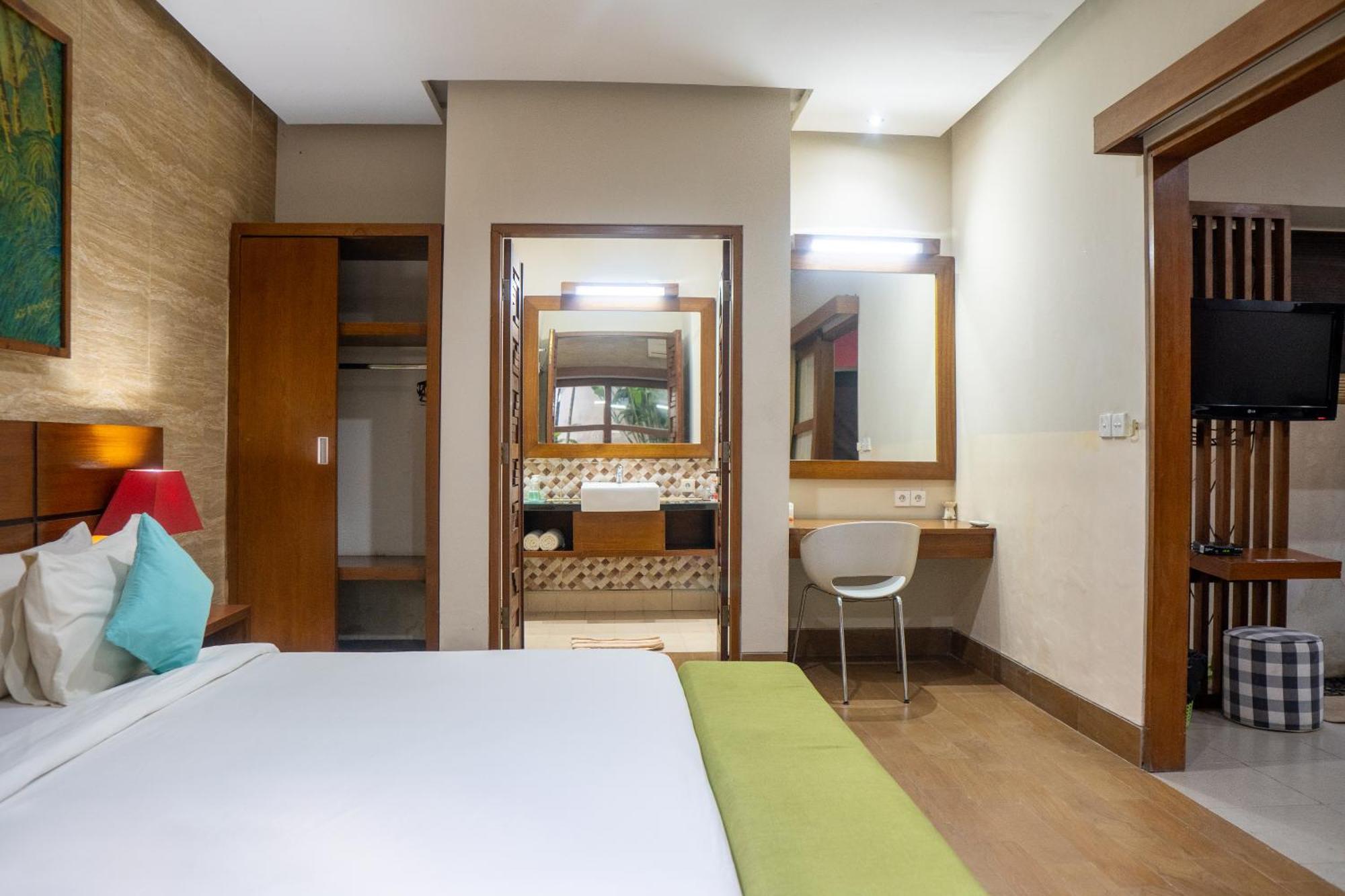 The Green Zhurga Suite Kerobokan Esterno foto